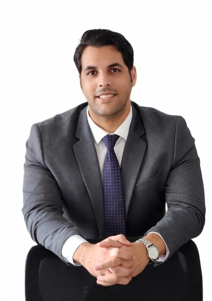 lcdo. eduardo e lopez rivera. abogado